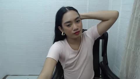 KEYLLA online show from December 31, 2024, 2:47 pm