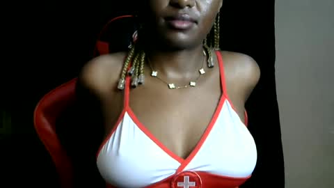 Snapshot of sassy_lyne chatting on June 19, 2026, 10:41 am sassy_lyne online show from June 19, 2026, 10:41 am