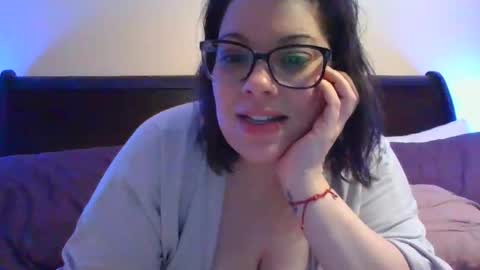 sassyavarose online show from December 23, 2025, 3:37 am