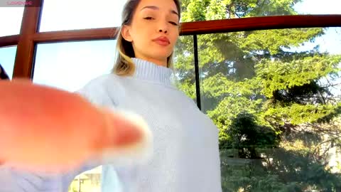 sassyt33n online show from April 6, 2026, 7:09 am