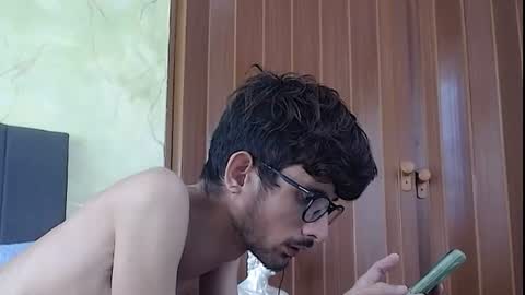 sasuke_bigcock online show from June 27, 2026, 3:17 pm