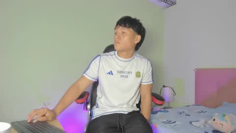 Evans Williams online show from March 6, 2025, 1:14 pm