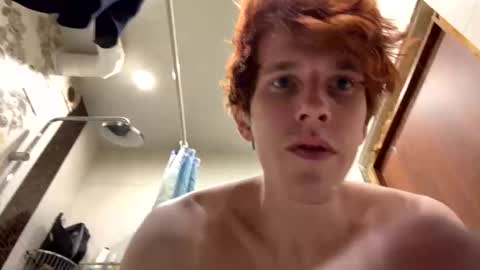 Snapshot of sat1sfaction chatting on November 26, 2025, 10:00 pm Kristof online show from November 26, 2025, 10:00 pm