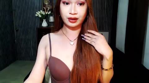 Snapshot of satiable_sashax chatting on April 15, 2026, 7:10 pm Sasha online show from April 15, 2026, 7:10 pm