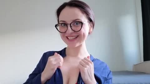 Lori online show from April 7, 2026, 5:13 pm