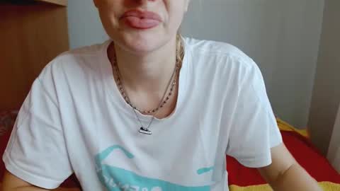 Snapshot of satinqueen90 chatting on November 15, 2025, 10:23 am Satinqueen90 online show from November 15, 2025, 10:23 am