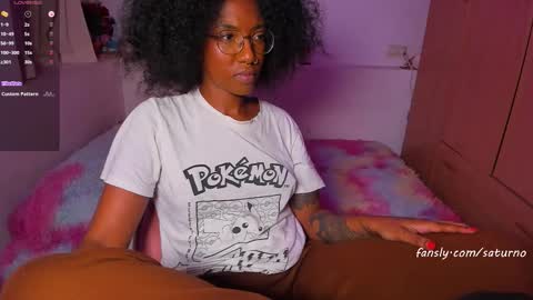 saturno_vibes online show from October 22, 2025, 8:58 am