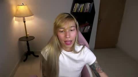 I AM JENN  online show from March 15, 2026, 2:06 am