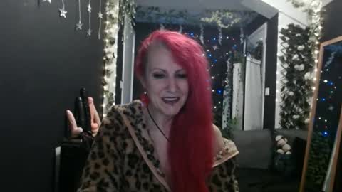 SaucySky online show from January 19, 2025, 8:51 pm