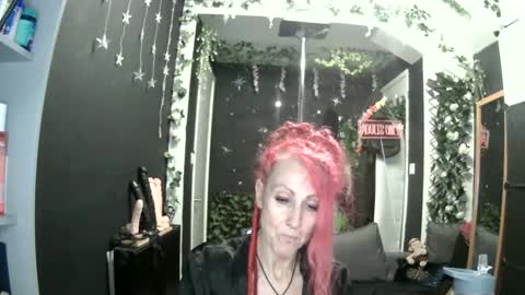 SaucySky online show from May 28, 2026, 10:51 pm