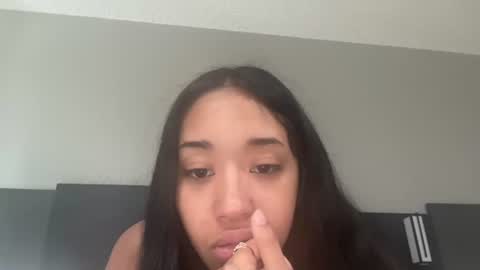 Snapshot of saudiibabyy chatting on July 1, 2026, 5:23 pm saudiibabyy online show from July 1, 2026, 5:23 pm