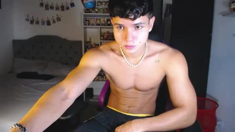 Snapshot of saulomiralles chatting on May 27, 2026, 11:57 pm Saulo online show from May 27, 2026, 11:57 pm