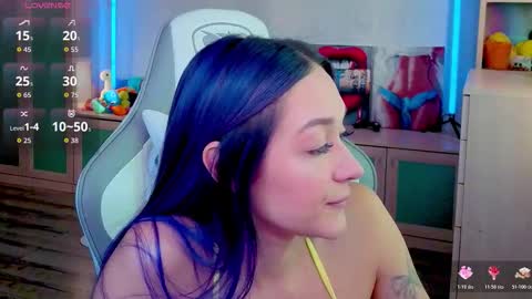 Snapshot of savage_lust_ chatting on October 18, 2025, 3:42 am Ariel online show from October 18, 2025, 3:42 am