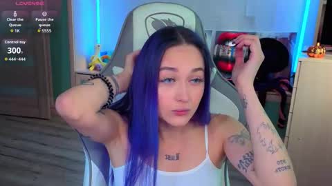 Snapshot of savage_lust_ chatting on November 1, 2025, 4:03 am Ariel online show from November 1, 2025, 4:03 am