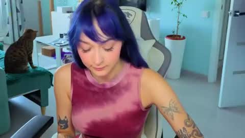 Ariel online show from July 17, 2026, 3:57 am