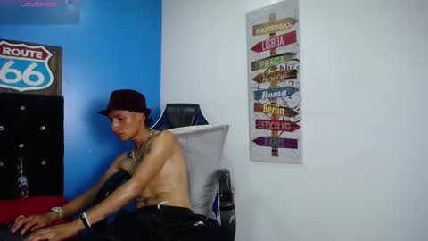 Snapshot of savagelover_ chatting on October 23, 2025, 11:14 pm SavageLover online show from October 23, 2025, 11:14 pm