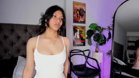Snapshot of savannah_cameron chatting on January 9, 2025, 3:23 pm Savannah online show from January 9, 2025, 3:23 pm