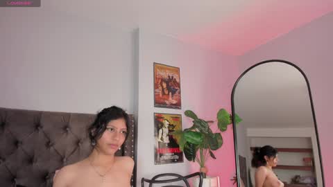 Snapshot of savannah_cameron chatting on January 12, 2025, 5:11 pm Savannah online show from January 12, 2025, 5:11 pm