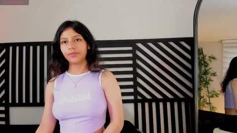 Snapshot of savannah_cameron chatting on February 13, 2025, 3:56 pm Savannah online show from February 13, 2025, 3:56 pm