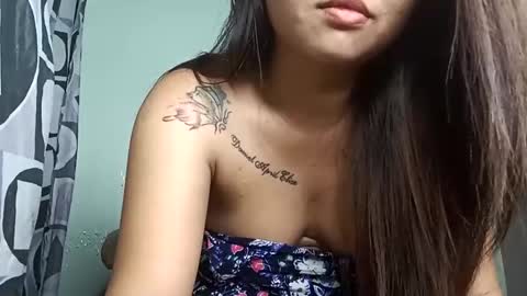 Snapshot of savannahot833323 chatting on November 26, 2025, 3:35 pm Y online show from November 26, 2025, 3:35 pm