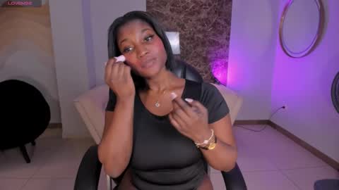 S a v a n n a h  online show from November 30, 2025, 11:47 am