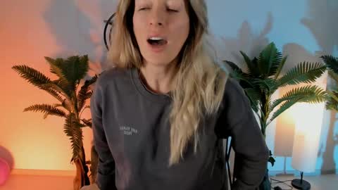 save the qween online show from December 13, 2024, 11:45 am