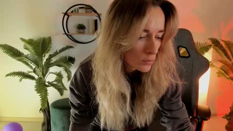 save the qween online show from December 14, 2024, 8:13 am