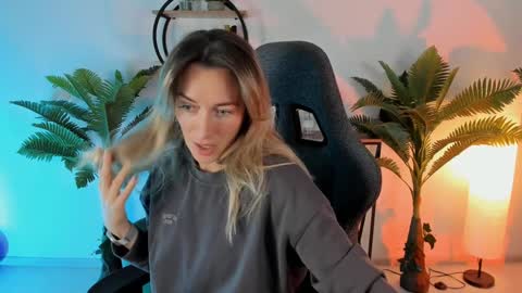 save the qween online show from December 15, 2024, 5:34 am