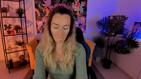 save the qween online show from December 17, 2024, 7:29 am