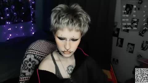 pronoun she. name Mary. age 21. online show from April 22, 2026, 9:49 pm