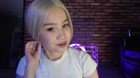 Saya online show from October 30, 2025, 9:15 pm