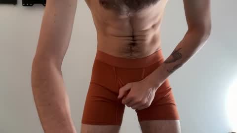 sbrochu456 online show from May 17, 2026, 5:53 pm