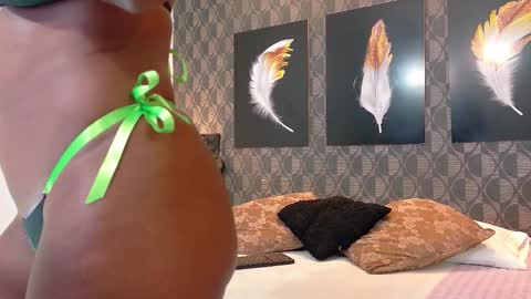 Snapshot of scarleetsmith chatting on February 25, 2026, 12:15 pm Scarleet online show from February 25, 2026, 12:15 pm