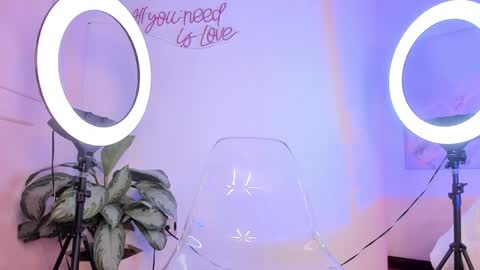 Scarlett online show from January 24, 2025, 9:15 pm