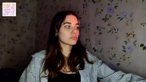 Kira online show from November 9, 2025, 7:56 pm