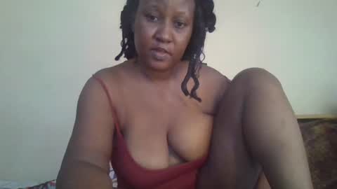 Snapshot of scarlet_25142359 chatting on October 19, 2025, 11:33 am scarlet_25142359 online show from October 19, 2025, 11:33 am