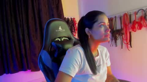 scarlet taylor kennedy online show from October 8, 2025, 9:01 pm