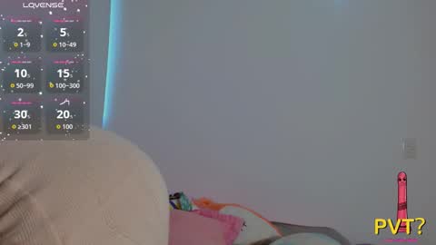 Snapshot of scarlet_rose__ chatting on October 20, 2025, 9:26 pm Scarlet online show from October 20, 2025, 9:26 pm