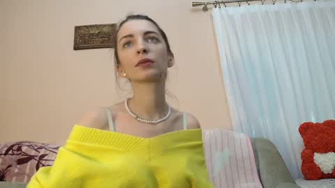 Scarlet online show from May 7, 2026, 2:22 pm