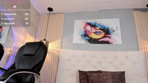 Scarlet online show from September 30, 2025, 9:20 pm