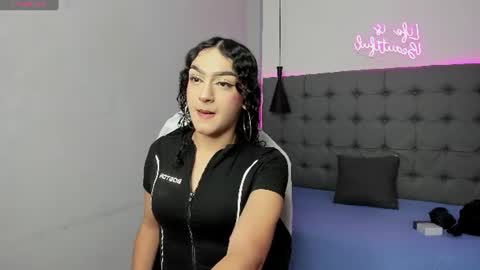scarlet online show from June 21, 2026, 4:48 am