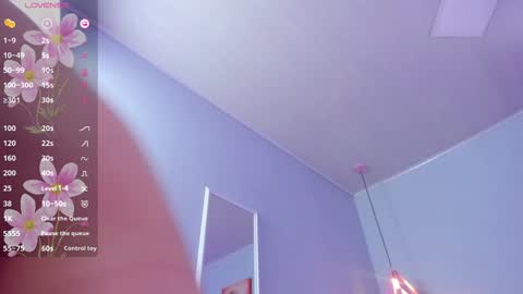 Snapshot of scarletgv chatting on December 13, 2024, 5:49 am Scarlet online show from December 13, 2024, 5:49 am