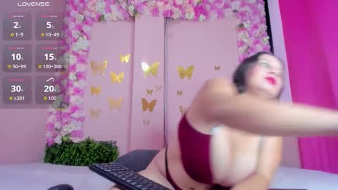 Snapshot of scarleth_blonde chatting on November 12, 2025, 12:16 pm SCARLETH online show from November 12, 2025, 12:16 pm