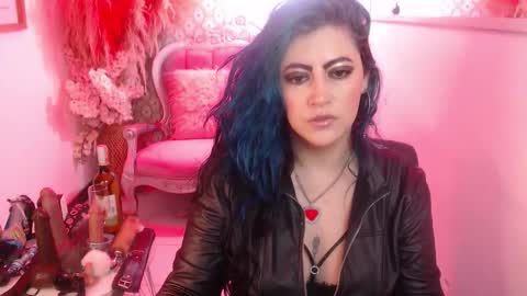 Scarleth online show from November 12, 2025, 3:07 am