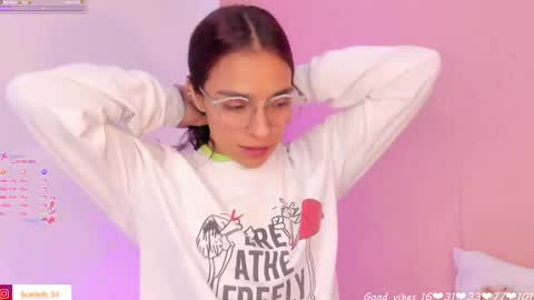 Snapshot of scarleth_red_ chatting on January 12, 2025, 6:05 pm I am Scarleth Check mi profile online show from January 12, 2025, 6:05 pm