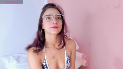 Snapshot of scarleth_red_ chatting on January 23, 2025, 11:58 am I am Scarleth Check mi profile online show from January 23, 2025, 11:58 am