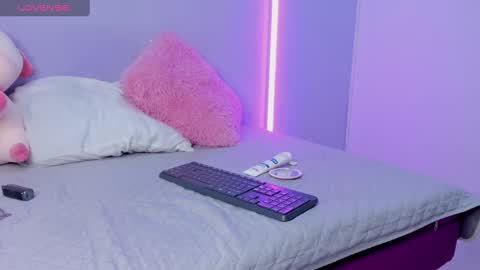 Snapshot of scarleth_red_ chatting on February 5, 2025, 11:55 am I am Scarleth Check mi profile online show from February 5, 2025, 11:55 am