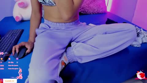 Snapshot of scarleth_red_ chatting on March 3, 2025, 12:16 pm I am Scarleth Check mi profile online show from March 3, 2025, 12:16 pm