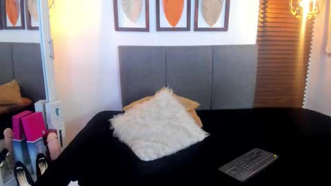 scarleth online show from October 9, 2025, 11:41 am