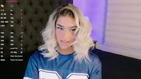 Snapshot of scarleth_sweety chatting on June 16, 2026, 12:35 am scarleth_sweety online show from June 16, 2026, 12:35 am